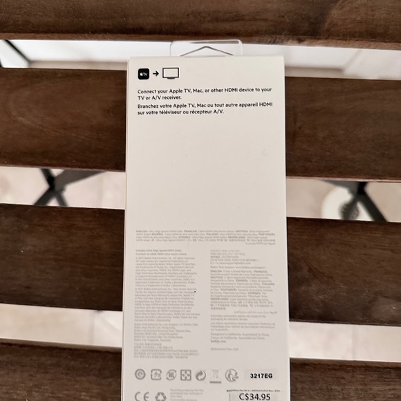 Ultra High Speed HDMI Cable - Picture 2 of 3